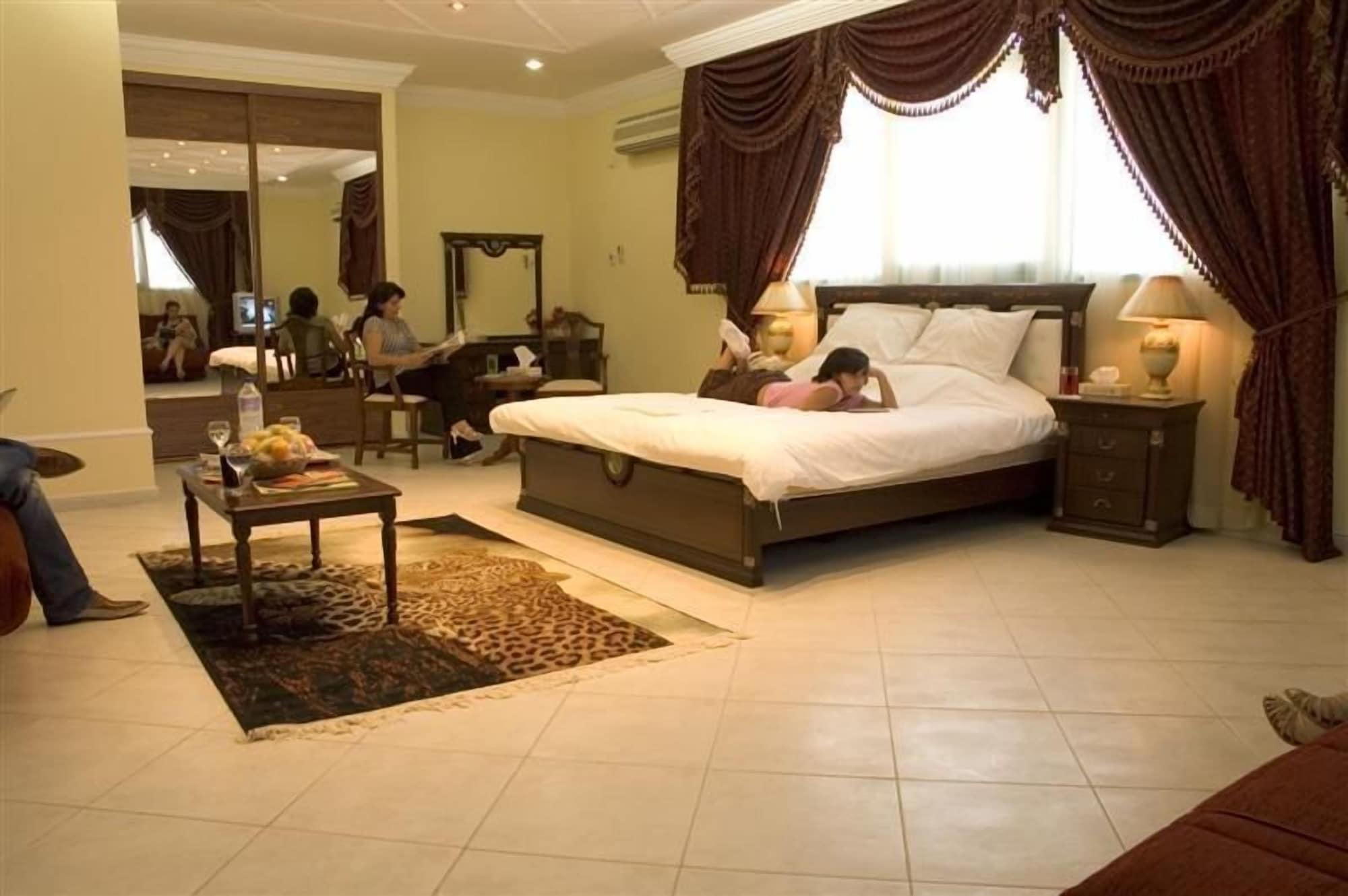 Al Muntazah Plaza Hotel Doha Exterior foto